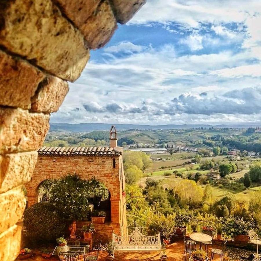 B&B Osteria Del Vicario Certaldo Buitenkant foto