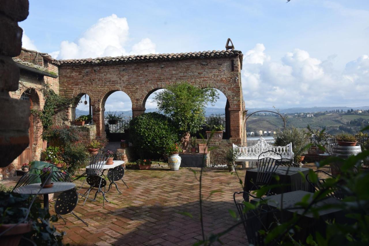B&B Osteria Del Vicario Certaldo Buitenkant foto